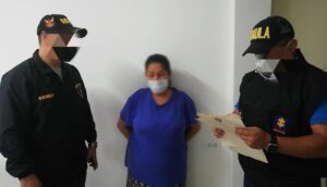 Capturada mujer que tenía circular roja de interpol