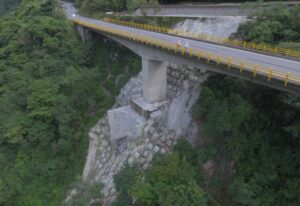 Terminó reforzamiento de puente La Claridad en vía al Llano