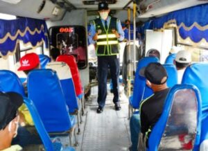 Pasajeros sin tapabocas serán bajados del bus