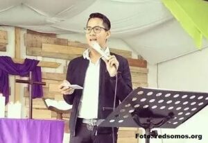 Primer pastor cristiano homosexual de Latinoamérica es llanero