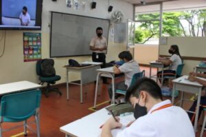 188 colegios privados iniciarán clases en alternancia